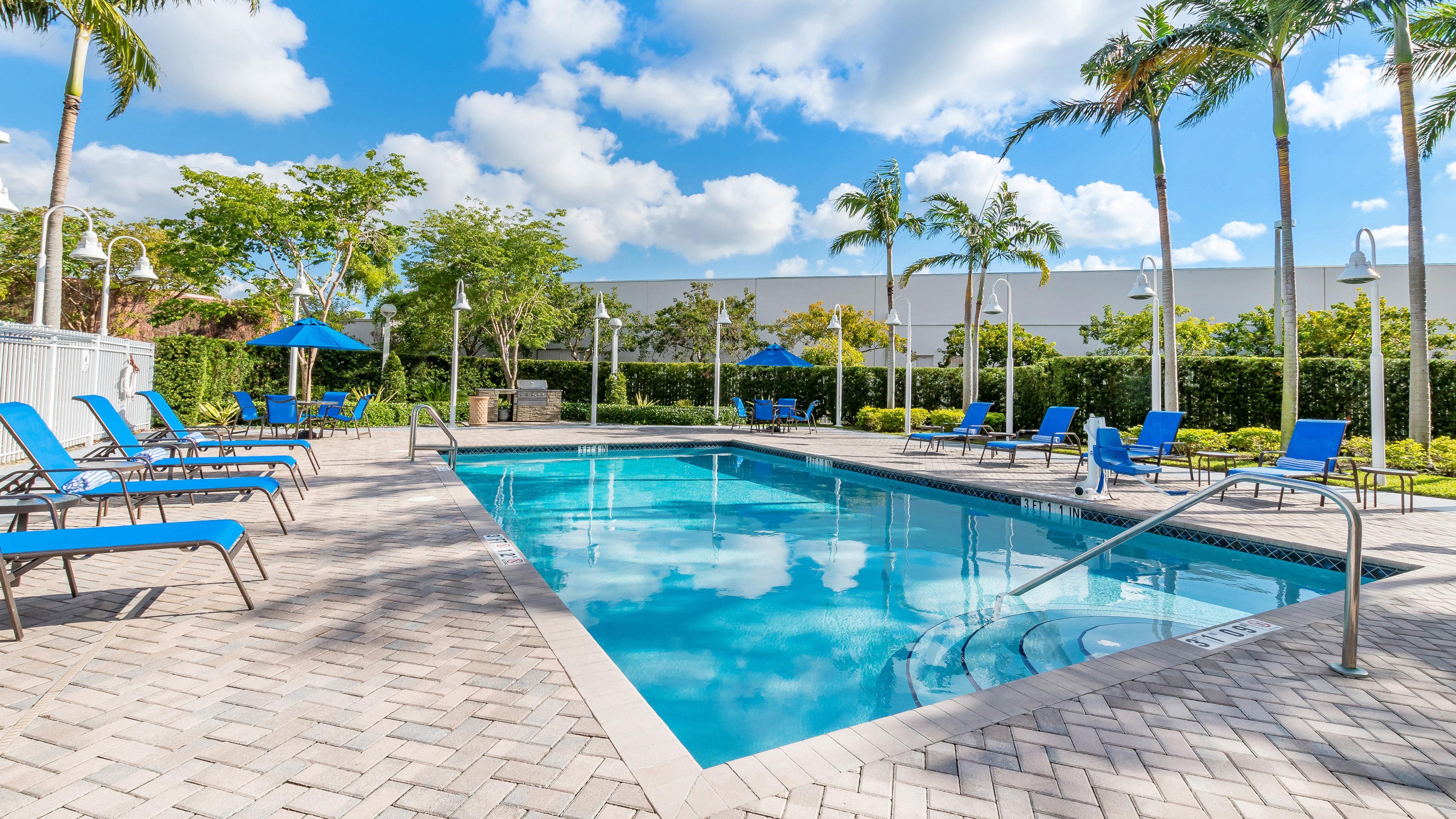 Holiday Inn Express & Suites Miami Kendall By Ihg Country Walk Buitenkant foto