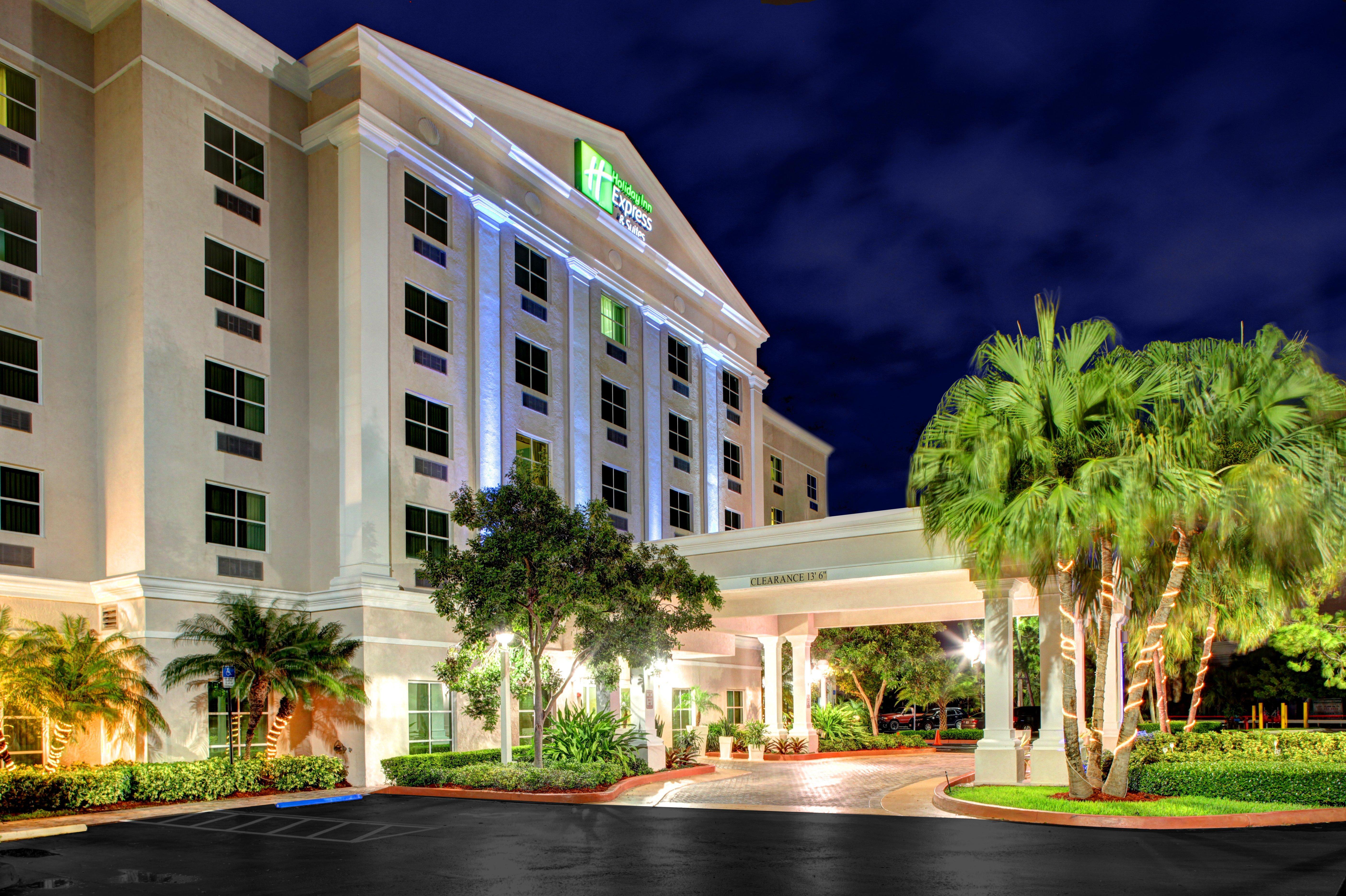 Holiday Inn Express & Suites Miami Kendall By Ihg Country Walk Buitenkant foto