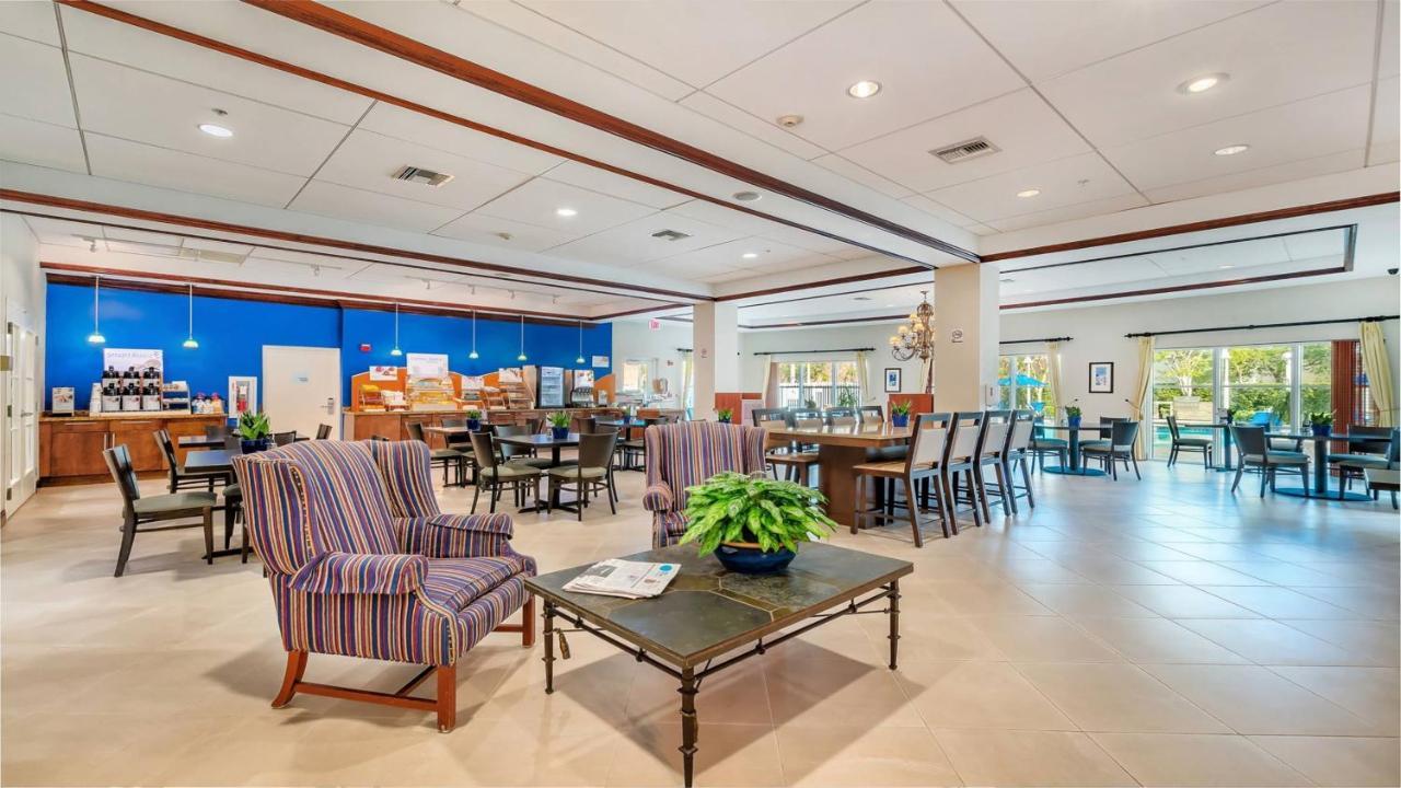 Holiday Inn Express & Suites Miami Kendall By Ihg Country Walk Buitenkant foto