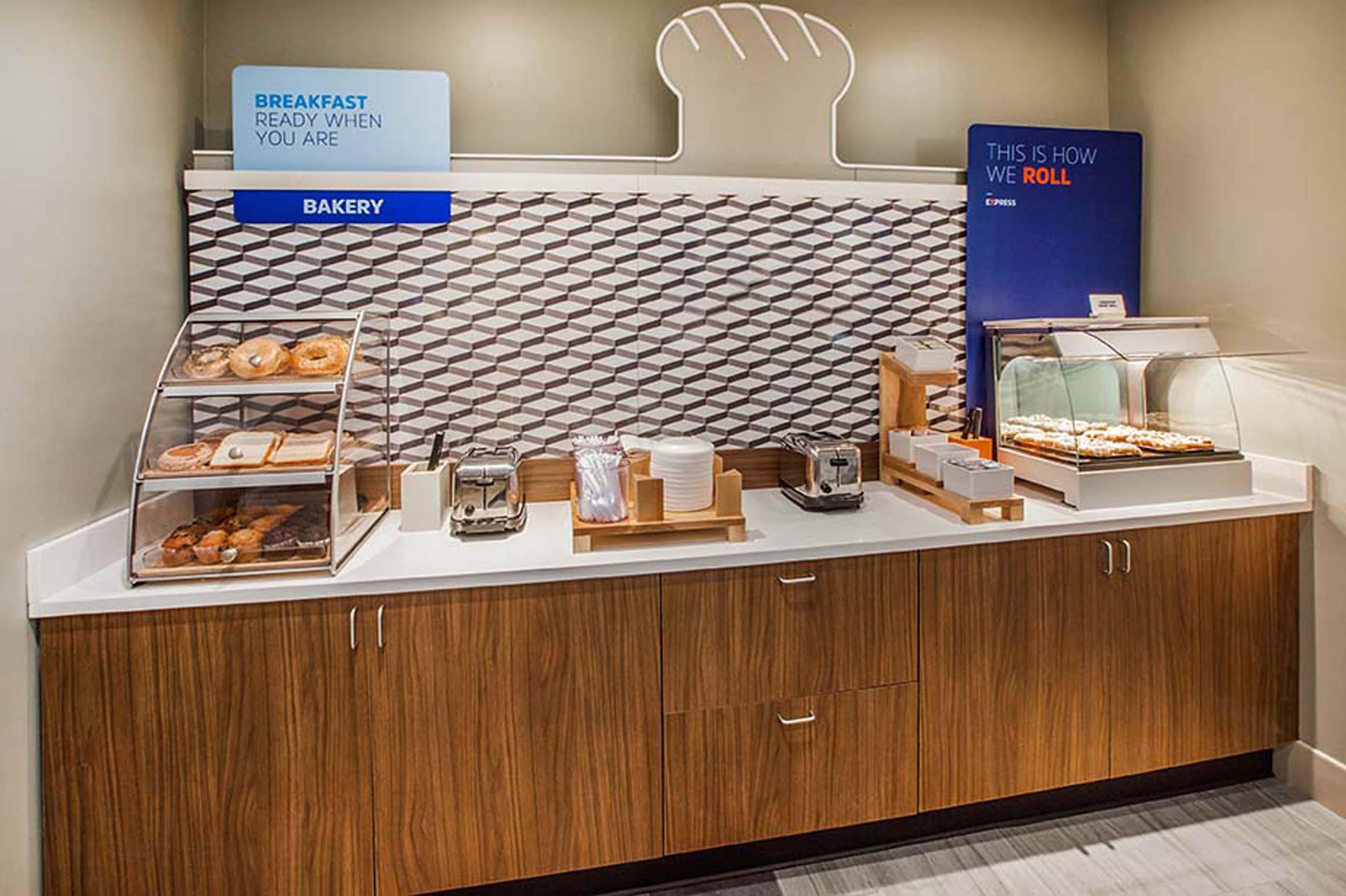 Holiday Inn Express & Suites Miami Kendall By Ihg Country Walk Buitenkant foto