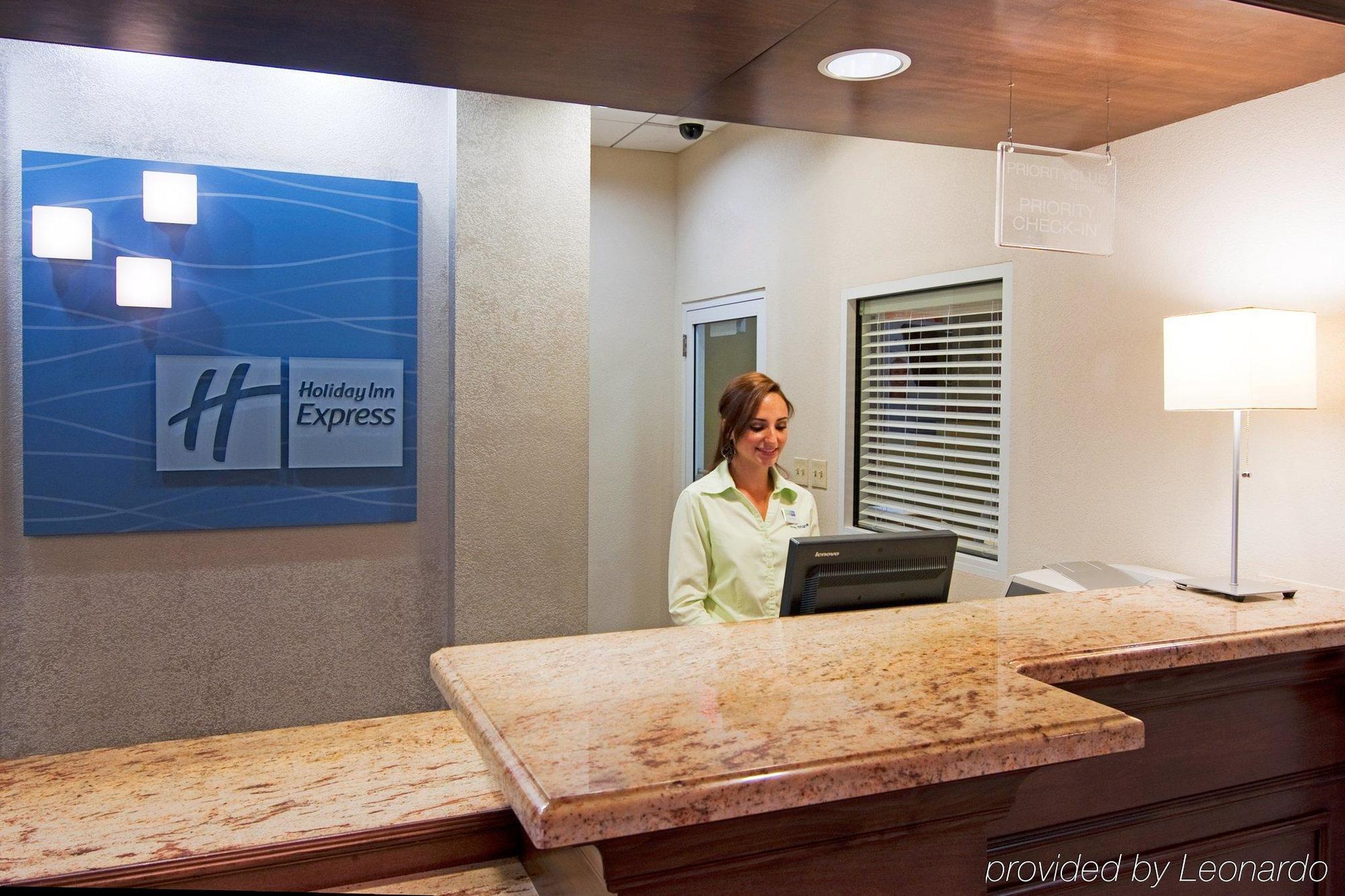 Holiday Inn Express & Suites Miami Kendall By Ihg Country Walk Interieur foto