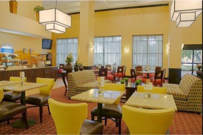 Holiday Inn Express & Suites Miami Kendall By Ihg Country Walk Buitenkant foto