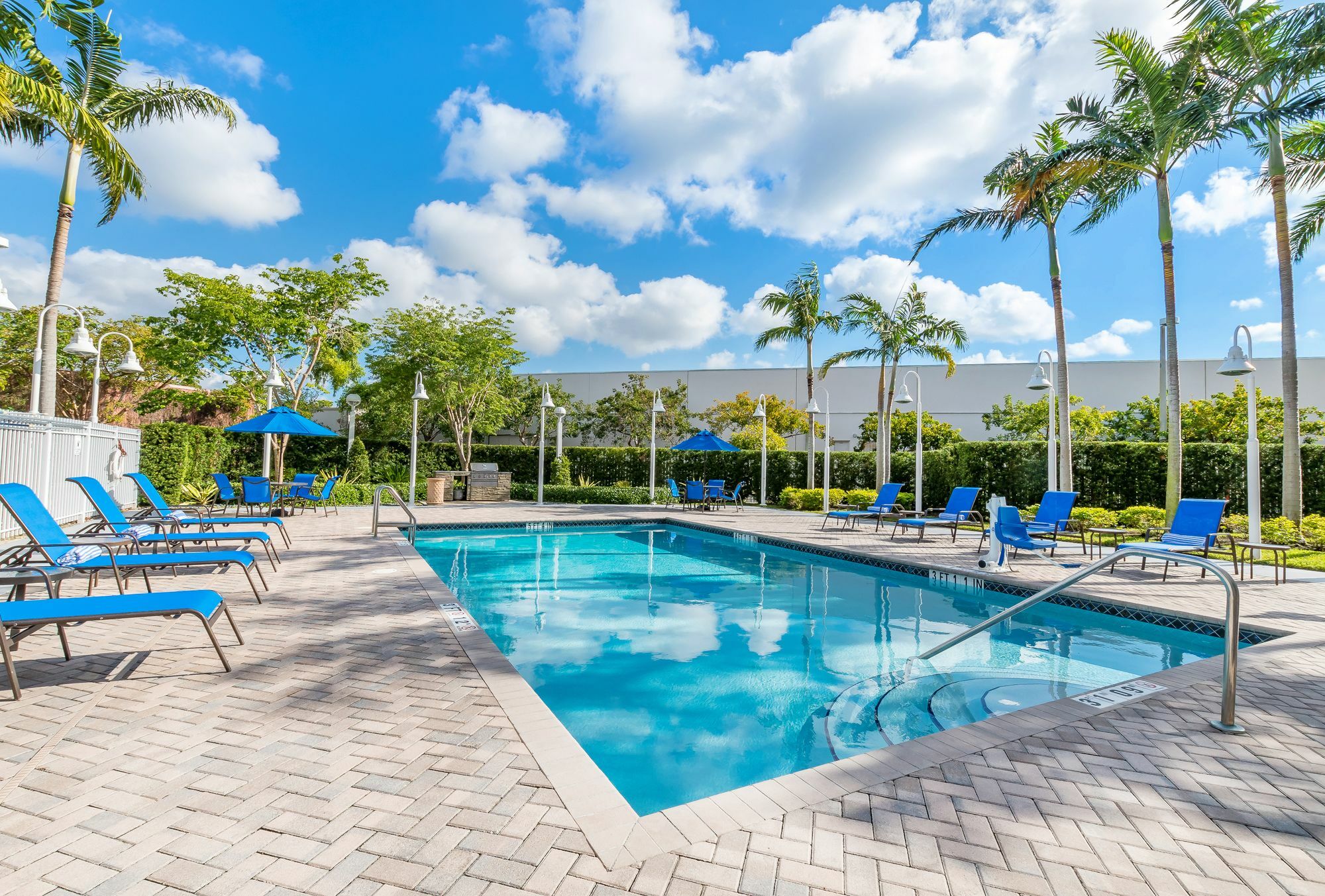 Holiday Inn Express & Suites Miami Kendall By Ihg Country Walk Buitenkant foto